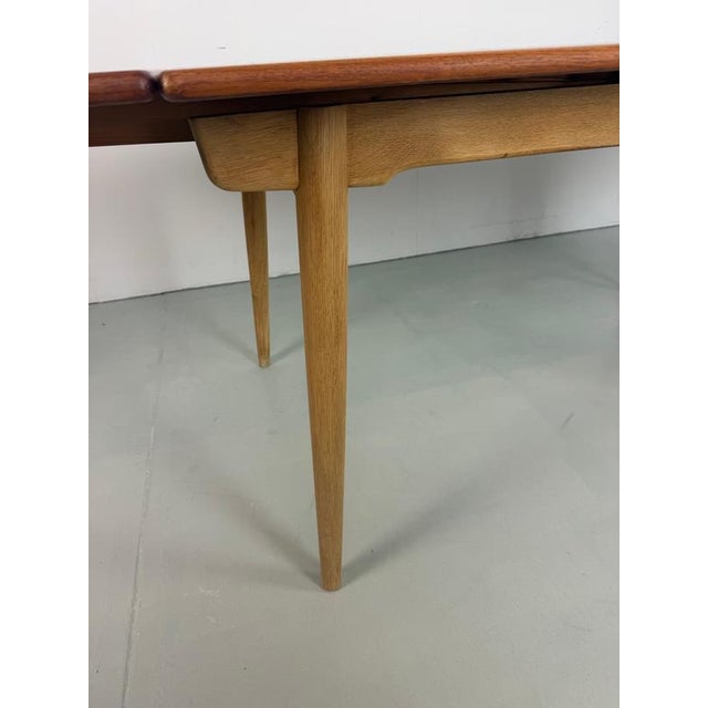 Brown Oak and Teak AT-312 Extendable Dining Table attributed to Hans J. Wegner for A. Tuck, Denmark, 1950 For Sale - Image 8 of 11