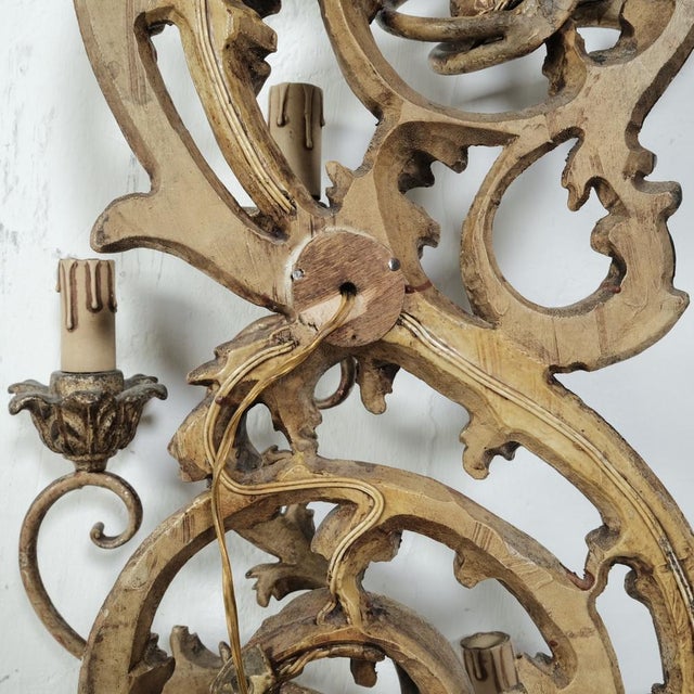 Large Baroque Wall Lamp in Golden Carved Wood, 1940s For Sale - Image 15 of 16