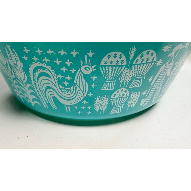 Pyrex Vintage Pyrex Turquoise "Amish Butterprint" Cinderella Nesting Bowls & Fridgies - 7 pcs For Sale - Image 4 of 12