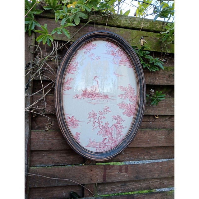 Large Format Domed Glass Medallion Frame with Jouy Decoration, 1930s For Sale - Image 9 of 10