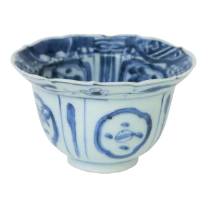 Chinese Ming Wanli "Crow" Cup - 17/18thC