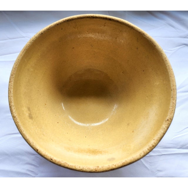 Farmhouse Early 20th Century Classic Robinson Ransbottom 9" Yellow Ware Bowl For Sale - Image 3 of 7