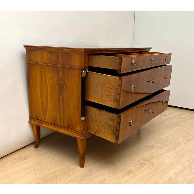 Biedermeier Commode in Cherry Veneer and Brass, Germany, 1820s For Sale - Image 6 of 18