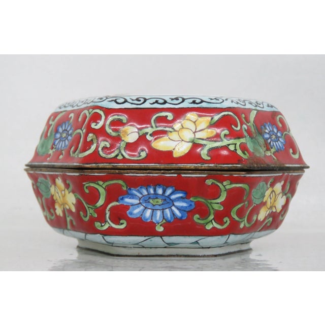 Asian Hexagon Cloisonne Trinket Jewelry Box With Flowers Design For Sale - Image 3 of 11