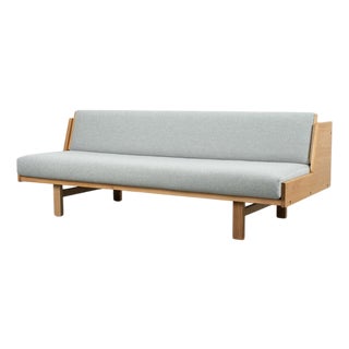 GE258 Sofabed by Hans Wegner For Sale
