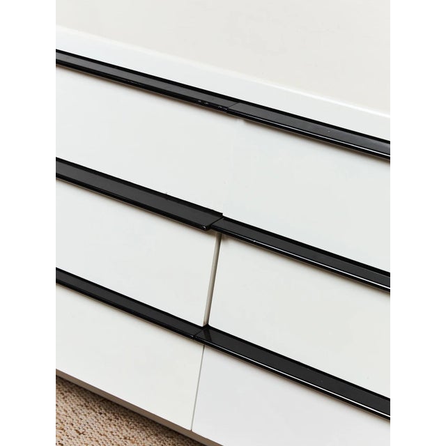 Wood Mid 20th Century White Lacquer Dresser With Black Trim For Sale - Image 7 of 9