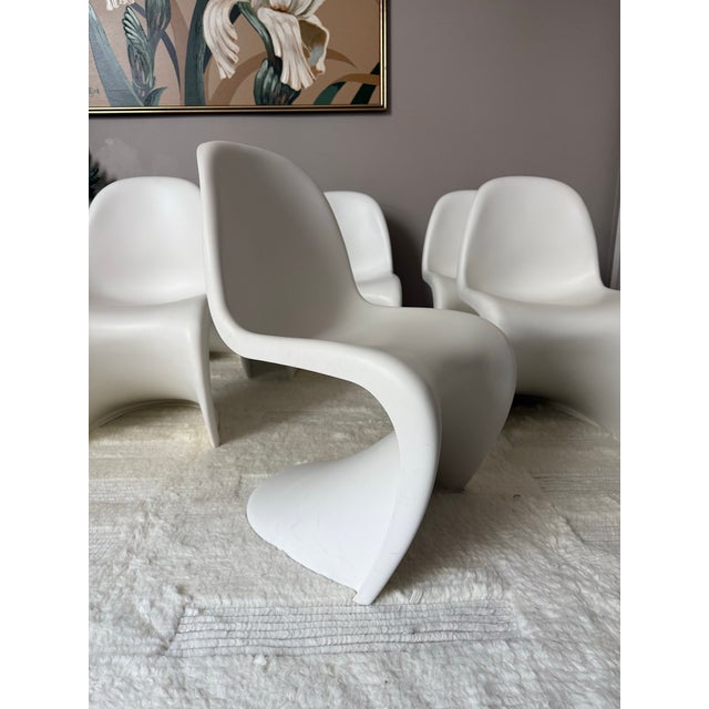Late 20th Century 1990s Verner Panton for Vitra Sculptural Molded Fiberglass Dining Chairs For Sale - Image 5 of 12
