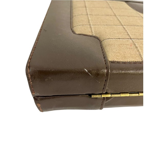 Vintage Mid-Century Plaid Backgammon Game Set in Travel Case For Sale - Image 15 of 16