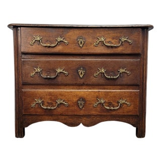 Antique Parisian Chest of Drawers in Oak, 1780 For Sale