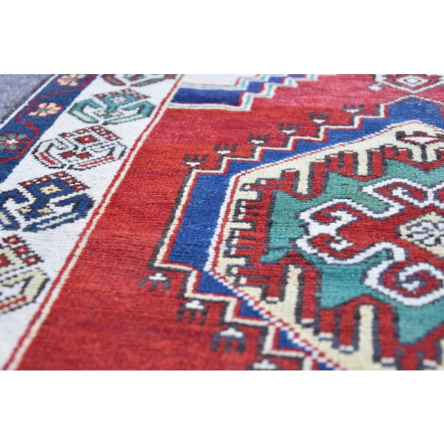 Textile 1980s Turkish Vintage Luxury Traditional Hand Knotted Oushak Rug For Sale - Image 7 of 13