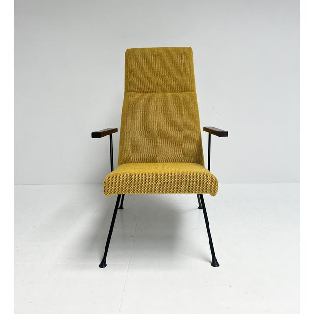 A design icon, this Gispen 1410 armchair by Andre Cordemeyer for Gispen. The charming armchair dates from the 1950s and is...