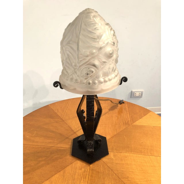 Art Deco French Thick Molded Glass Table Lamp, 1950s For Sale - Image 13 of 16