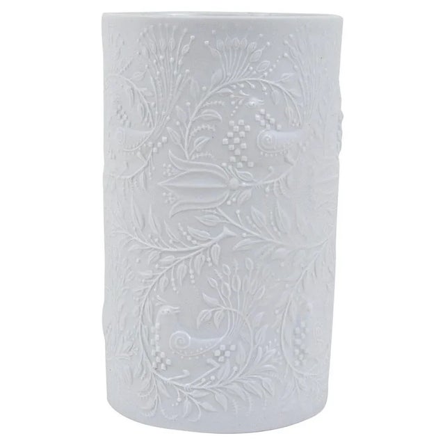 White Relief Up Art Porcelain Vase by Bjorn Wiinblad for Rosenthal Studio-Line, 1960s For Sale - Image 9 of 9