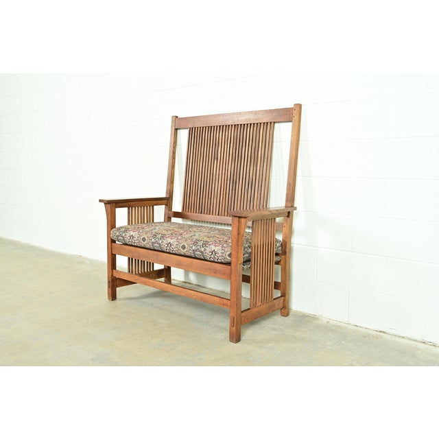Mission Stickley Mission Oak Arts & Crafts Spindle Bench or Settee For Sale - Image 3 of 14