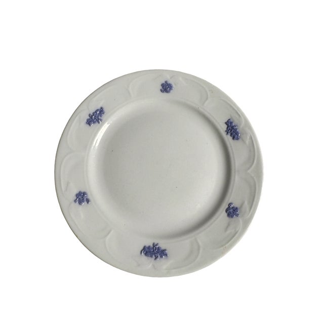 American Antique Adderley "Chelsea Grape" Luncheon Plate. 8 5/8" Diameter. 4 Available For Sale - Image 3 of 6