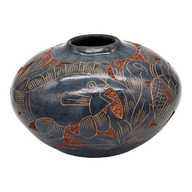 Signed Emir Calero Nicaraguan Pottery Vase, Hand-Carved Fish Design For Sale