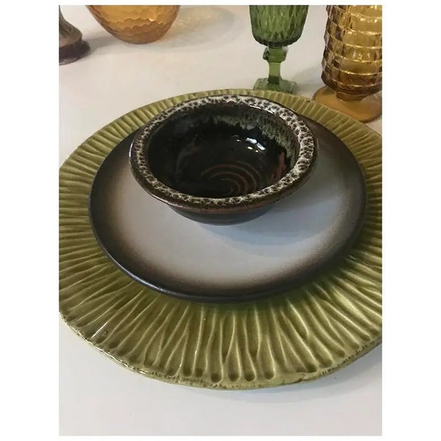 Vintage Chartreuse Italian Hand-Painted Dining Plates- Set of 4 For Sale - Image 12 of 12