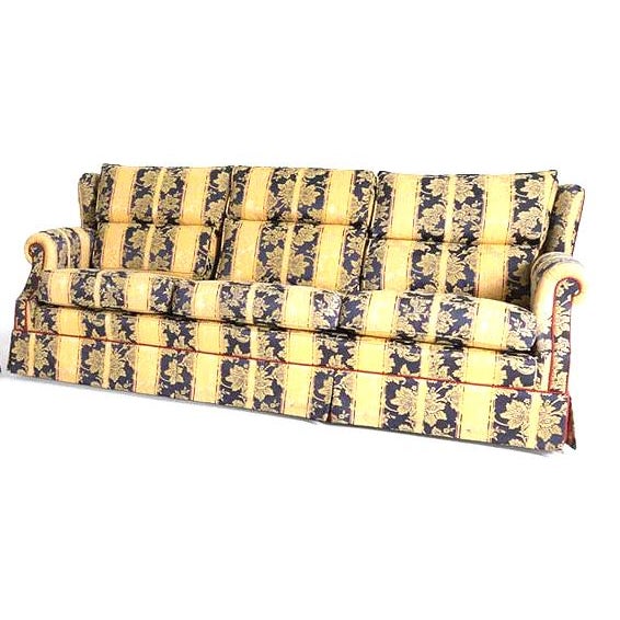 A visually stunning fabric by Peter Guild Upholstery on a 3 seat rolled arm traditional English sofa. Originally retailed...