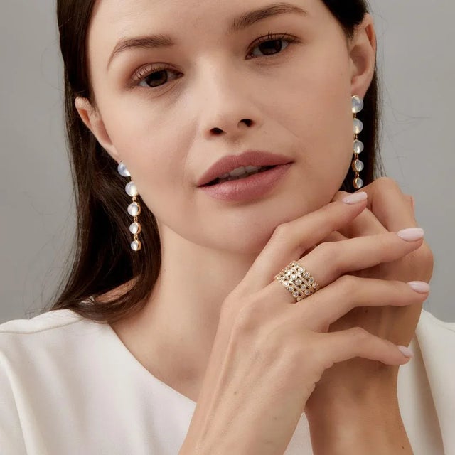 Contemporary Syna Yellow Gold Band with Diamonds For Sale - Image 3 of 5