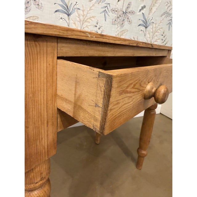 Wood 19th Century English Pine Table For Sale - Image 7 of 9
