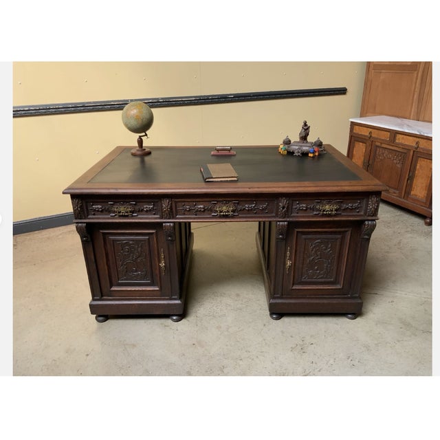 Antique Neo-Renaissance Desk in Oak, 1880 For Sale - Image 15 of 18