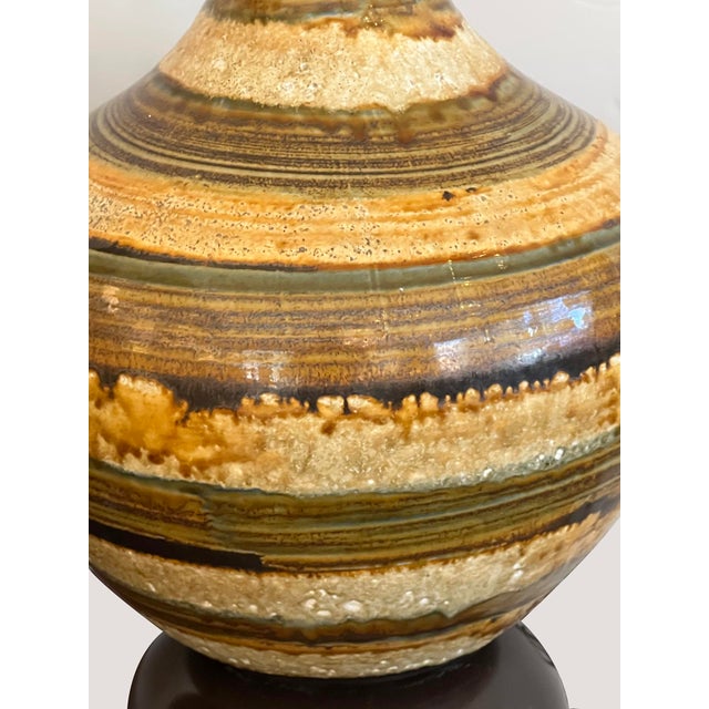 1960s Pair 1960s Nova of California Hand-Thrown Ceramic Lamps With Earth-Tone Stripes For Sale - Image 5 of 10
