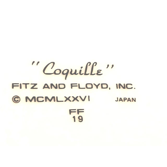 Ceramic 4 Fitz and Floyd Coquille Dinner Plates, Peach Seashell Pattern For Sale - Image 7 of 7