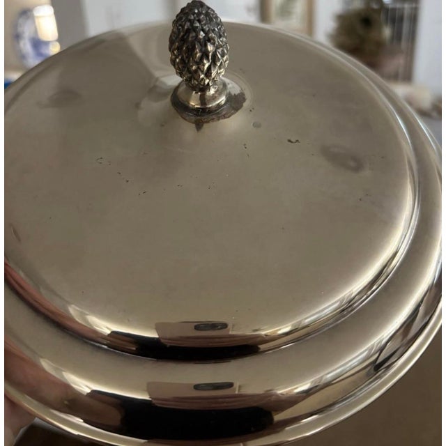 Early Twentieth Century Entity Classic Silver Plated Footed Champagne Bucket Chiller With Lion-Head Door Knocker Handles and Lid With Finial For Sale - Image 12 of 12