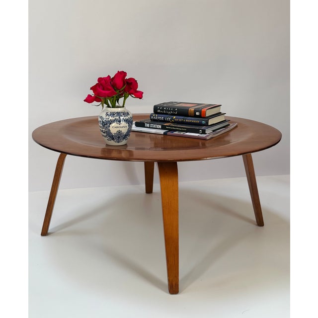 Brown Original 1950s Charles and Ray Eames CTW Molded Plywood Coffee Table For Sale - Image 8 of 18