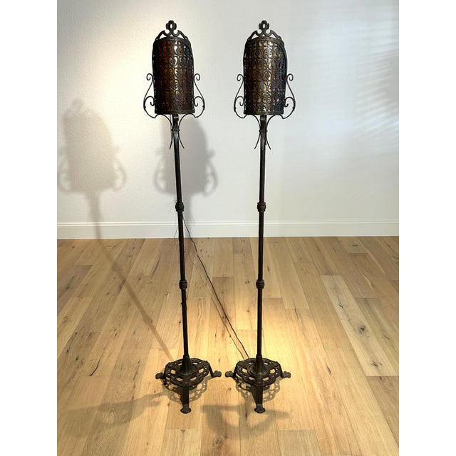 Rare Pair C. 1920’s Original Art’s & Crafts Floor Lamps For Sale In Phoenix - Image 6 of 10
