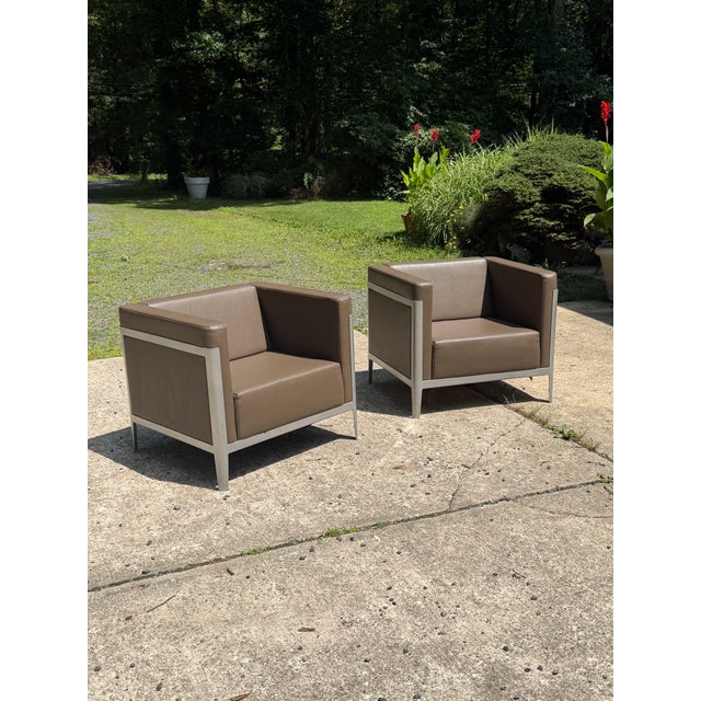 designed by Mitch Bakker of IDa Design, for ‘Source International’ similar in aesthetic to LeCorbusier, these chairs are...