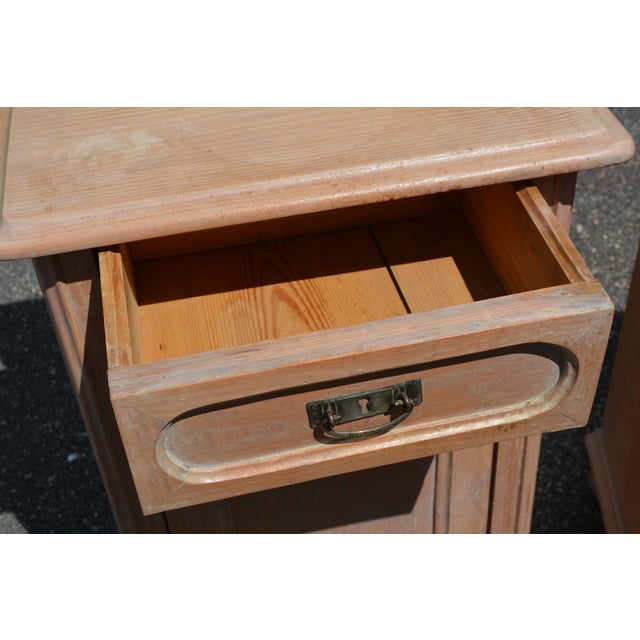 Vintage Pair Rustic Pine Wood Nightstands W/ Drawer / Cupboard & Back Splash For Sale - Image 4 of 18