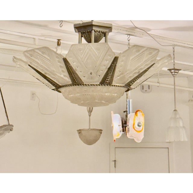 1920s French Art Deco Chandelier by G Leleu For Sale - Image 10 of 13