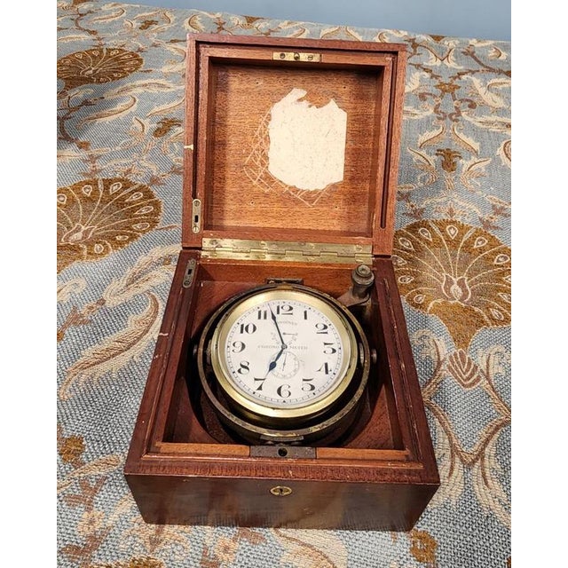 Metal Longines Marine Chronometer Clock in Mahogany Gimbal Box, 1920 For Sale - Image 7 of 7