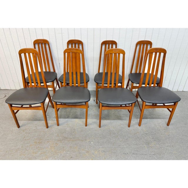 Vintage Danish Modern Eva Style Teak Dining Chairs - Set of 8 For Sale In Philadelphia - Image 6 of 7