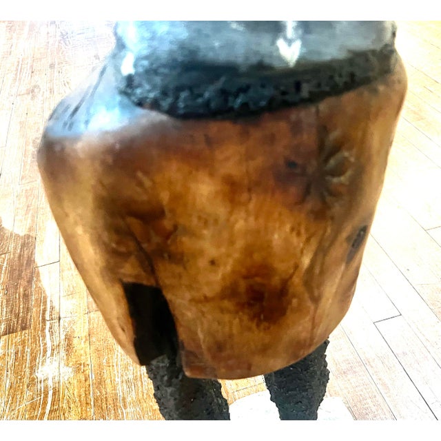 Dark Gray Mid 20th Century Sculpture of African Woman made of Iron and Marble base For Sale - Image 8 of 8