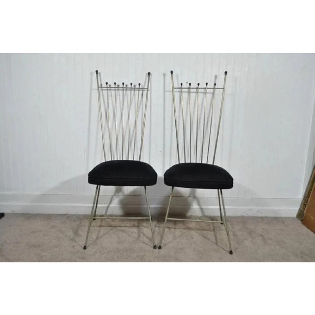 Vintage Mid Century Modern Arthur Umanoff Style Metal Dining Chairs - Set of 4. Item features metal frames in a silver...
