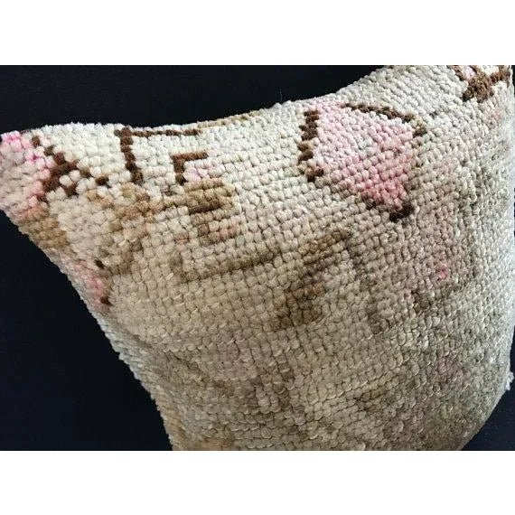 Made from old rugs Made from organic wool The rugs we use for our pillows are well washed and ready for your use. Handmade...