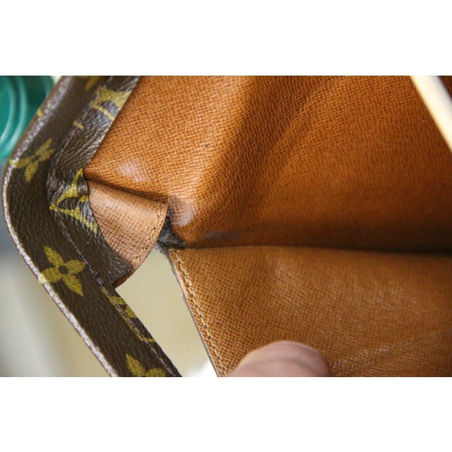 Louis Vuitton Monogram Pilot or Doctors Bag, 1990s For Sale - Image 16 of 18