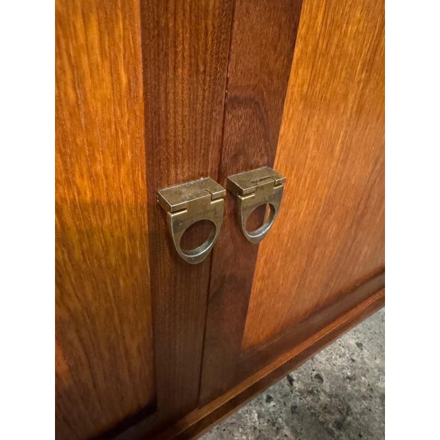 Brown Mid-Century Teak & Glazed Bookcase from Turnidge, 1960s For Sale - Image 8 of 18