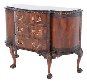 Chippendale Chest of Drawers in Mahogany
