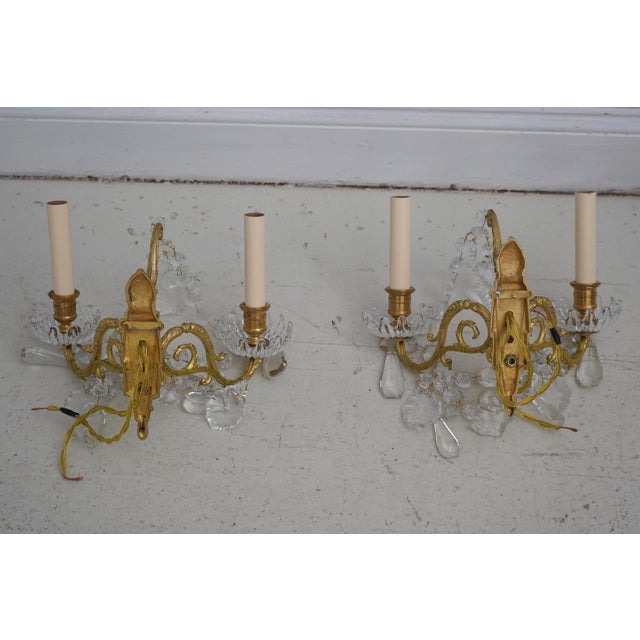 1980s Pair of French Style Brass & Glass Chandelier Type Wall Sconces For Sale - Image 4 of 9