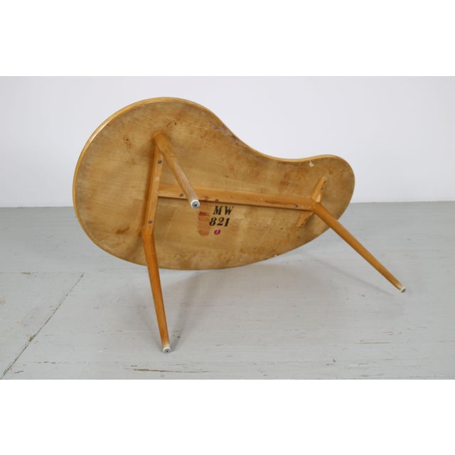 Kidney-Shaped 3-Legged Coffee Table in Wood with Black Formica Top, 1950s For Sale - Image 14 of 18