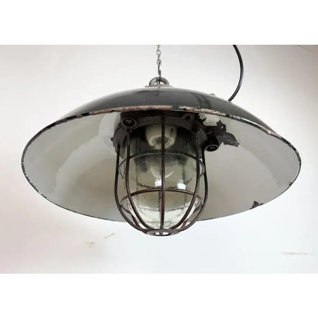 Industrial Black Enamel and Cast Iron Cage Pendant Light from Elektrosvit, 1960s For Sale - Image 11 of 18