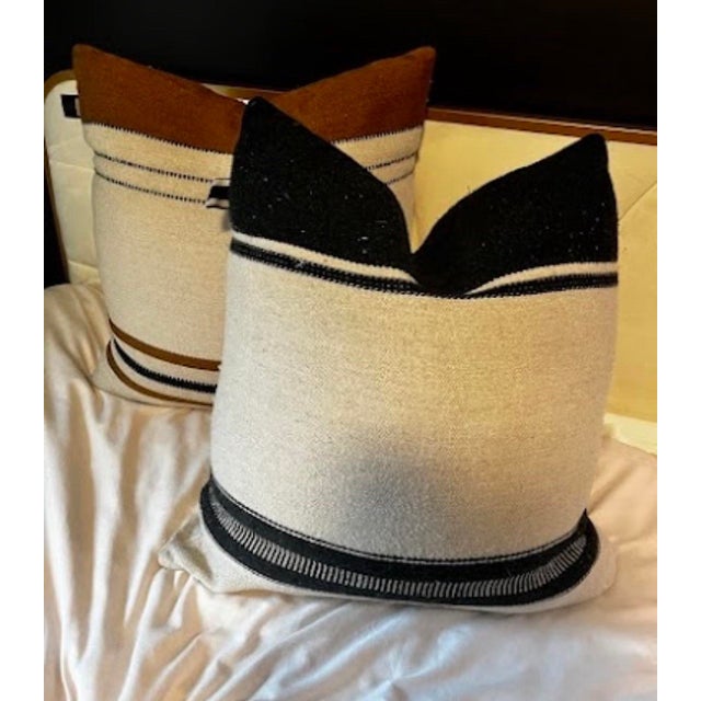 2020s Pair of Luxury Libeco Belgian Linen & Wool 27” Euro Pillows With Rh Inserts For Sale - Image 5 of 9