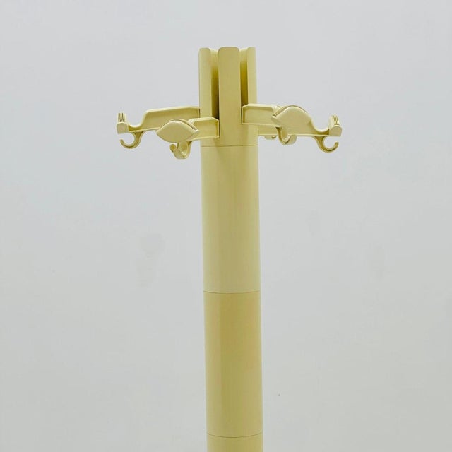 Italian White Space Plata Coat Rack by Giancarlo Piretti for Castelli, 1970s For Sale - Image 5 of 11