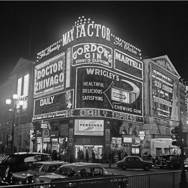 'Piccadilly Circus' Unframed Archival Pigment Print For Sale
