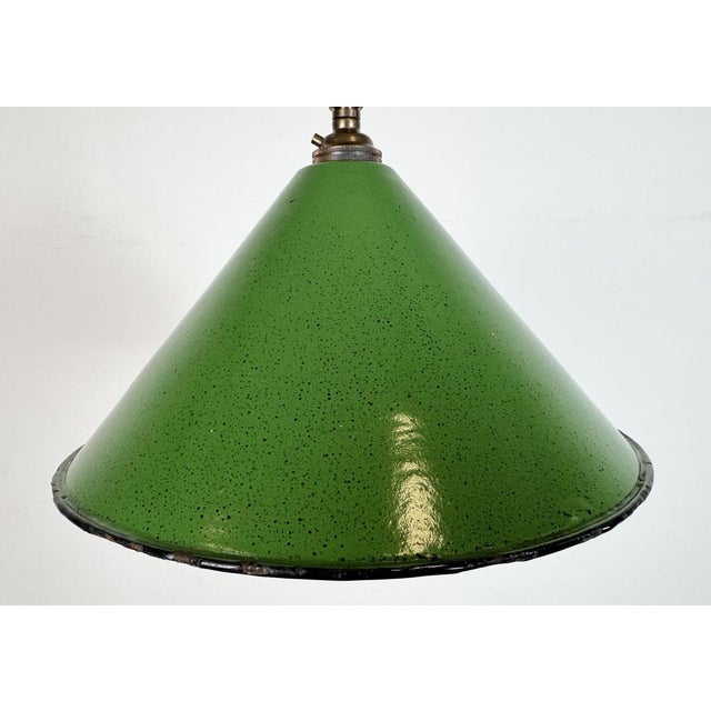 British Industrial Green Enamel Factory Pendant Lamp, 1950s For Sale - Image 4 of 15