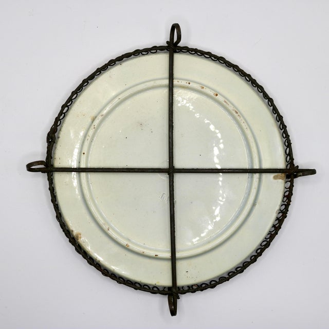 19th-Century German Majolica High-Relief Dog Wall Plate – Mold 530 For Sale In Cincinnati - Image 6 of 8