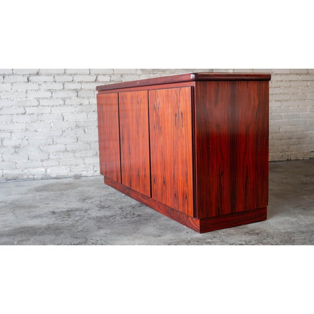 1970s Danish Modern Rasmus Rosewood Credenza For Sale - Image 10 of 16